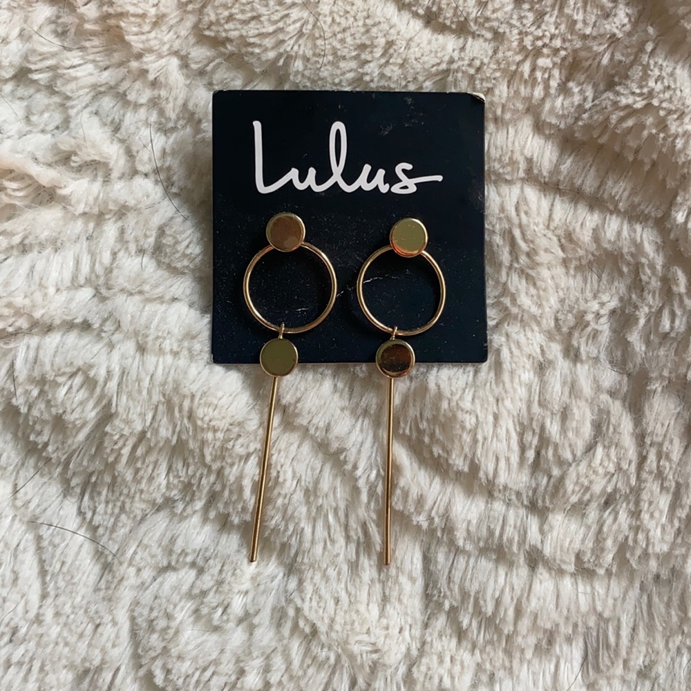 Lulus gold dangle earrings